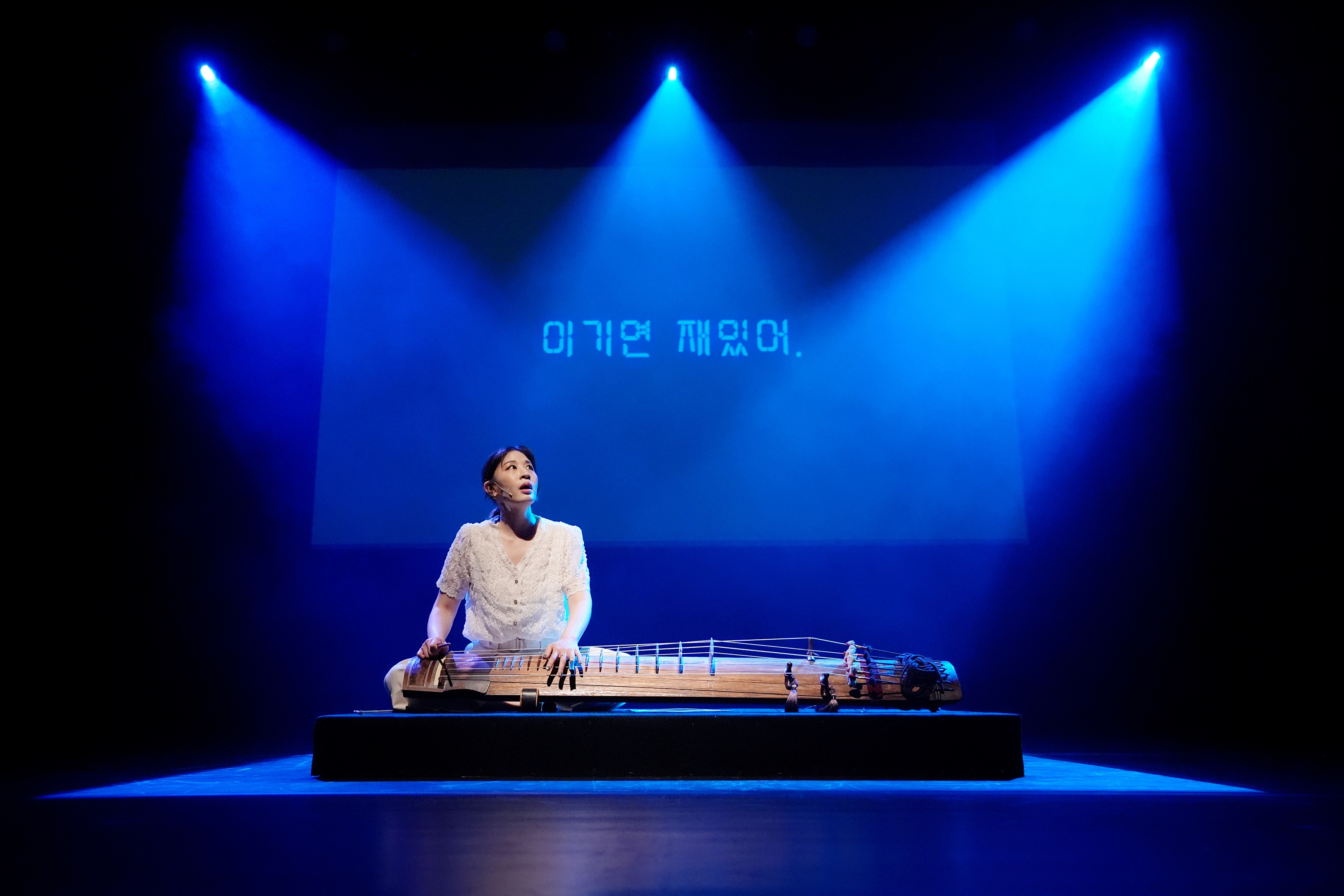 윤희연_I.Am_단장 쇼케이스7 ⓒ옥상훈.jpg